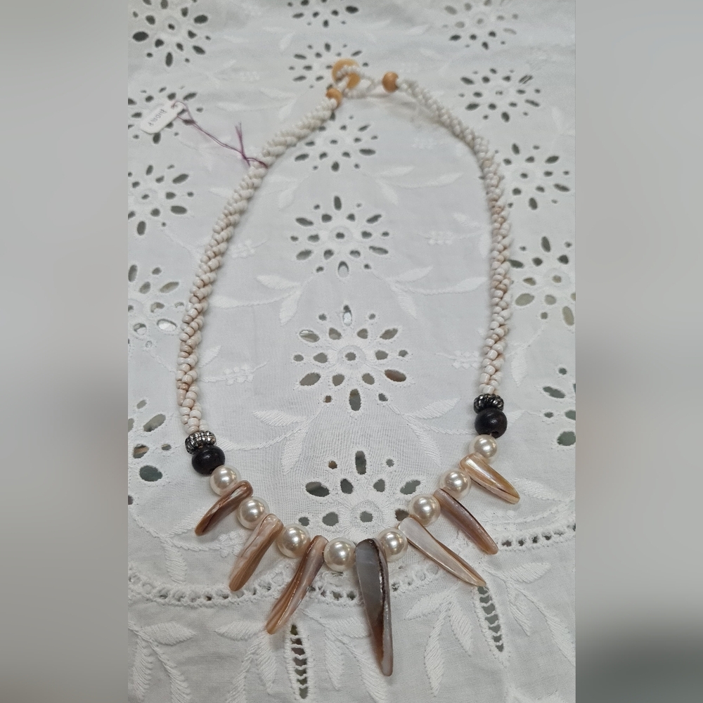 Beaded Oyster Shell Beachy Necklace